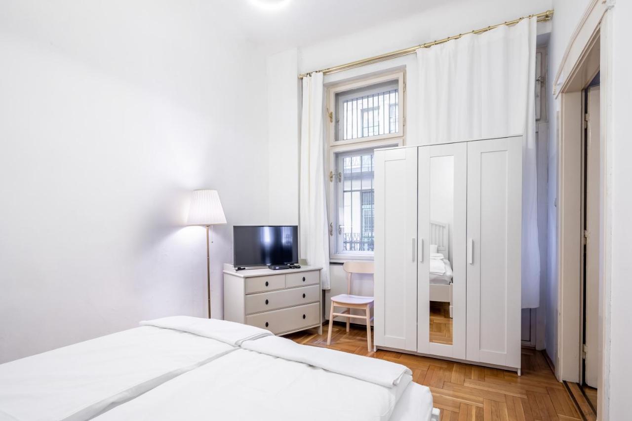 Huge Apartment In The City Center Βουδαπέστη Εξωτερικό φωτογραφία