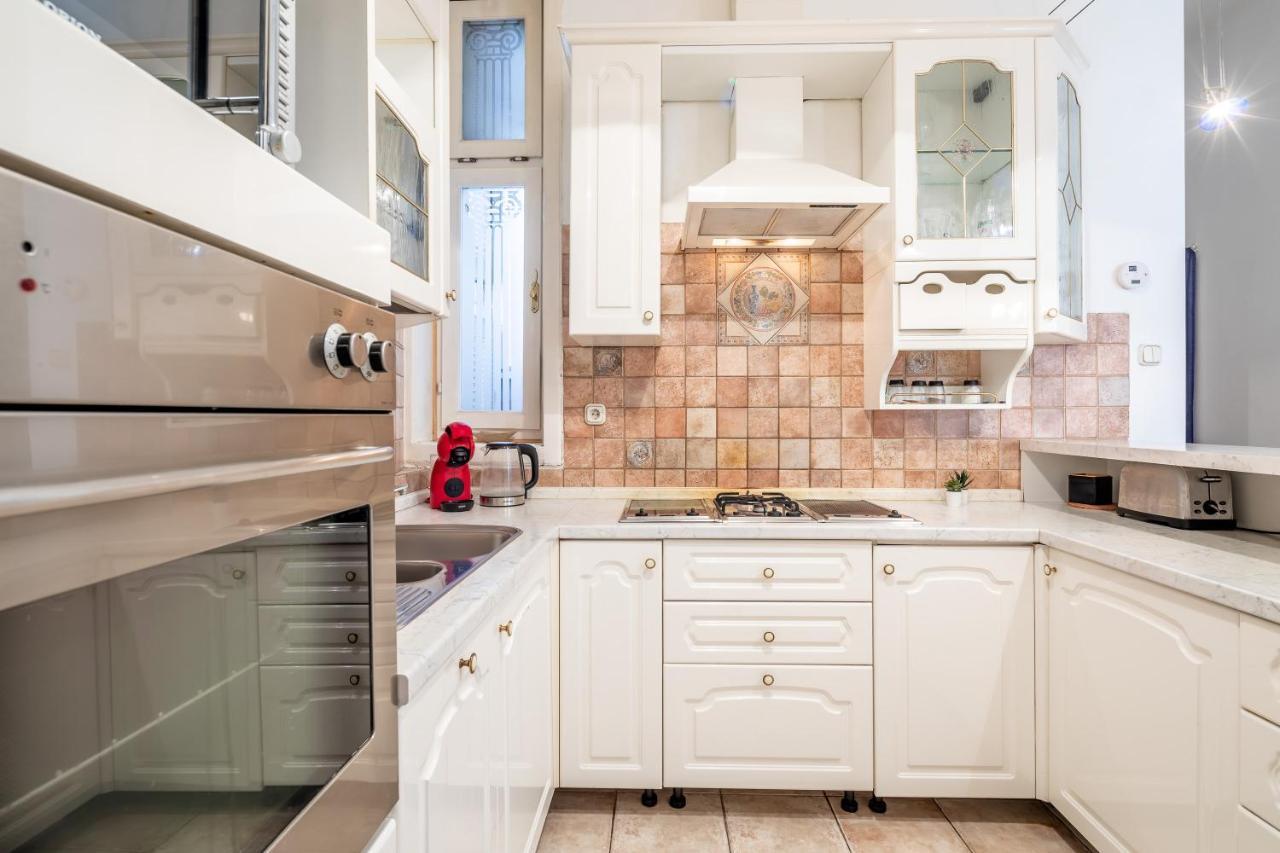 Huge Apartment In The City Center Βουδαπέστη Εξωτερικό φωτογραφία